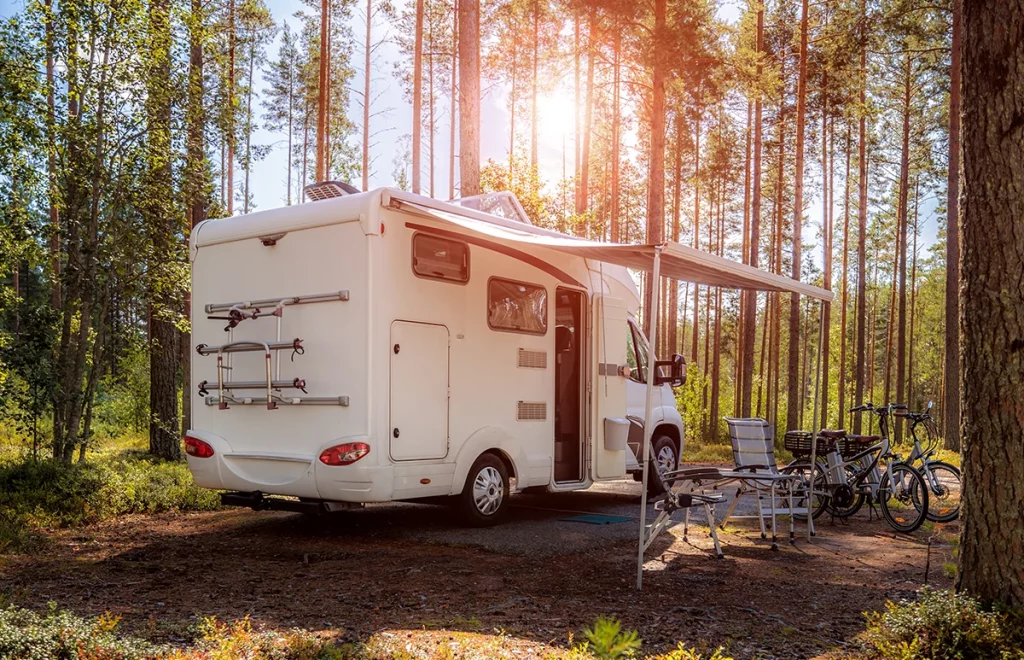 Caravan voortent reparatie en reiniging