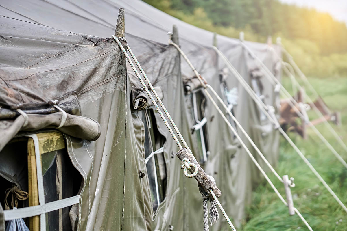 defensie tent reinigen bij MAX Was